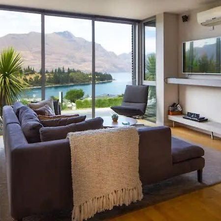 Stunning Lakeview 1 Bedroom Apartment Queenstown Dış mekan fotoğraf