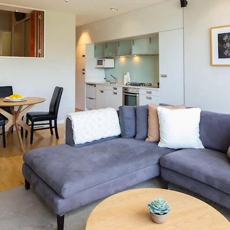 Stunning Lakeview 1 Bedroom Apartment Queenstown Dış mekan fotoğraf