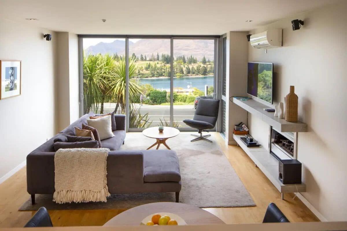 Stunning Lakeview 1 Bedroom Apartment Queenstown Dış mekan fotoğraf