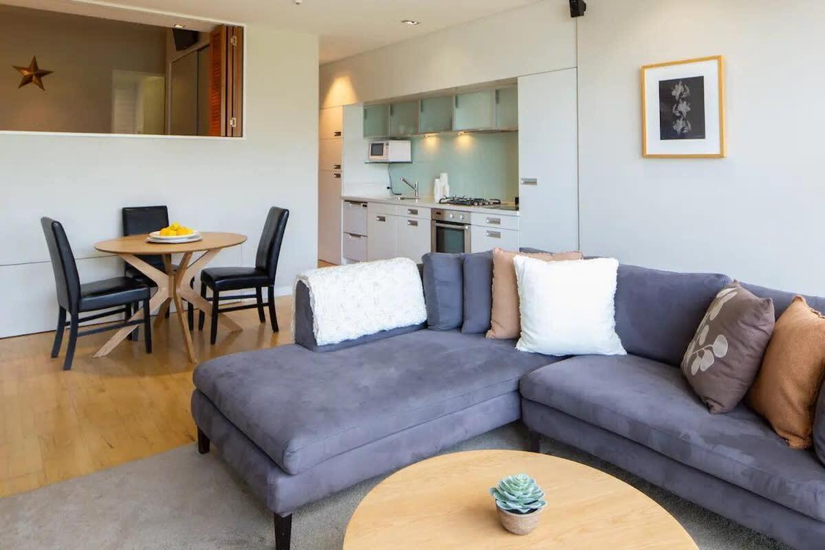 Stunning Lakeview 1 Bedroom Apartment Queenstown Dış mekan fotoğraf